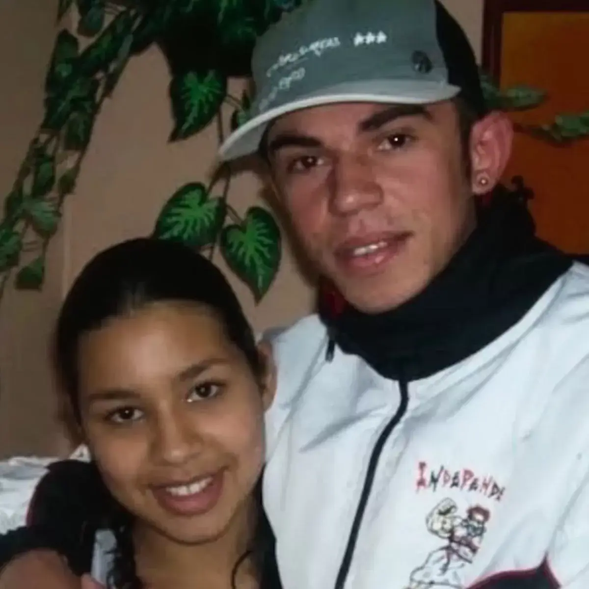 Lindemberg holding Eloá